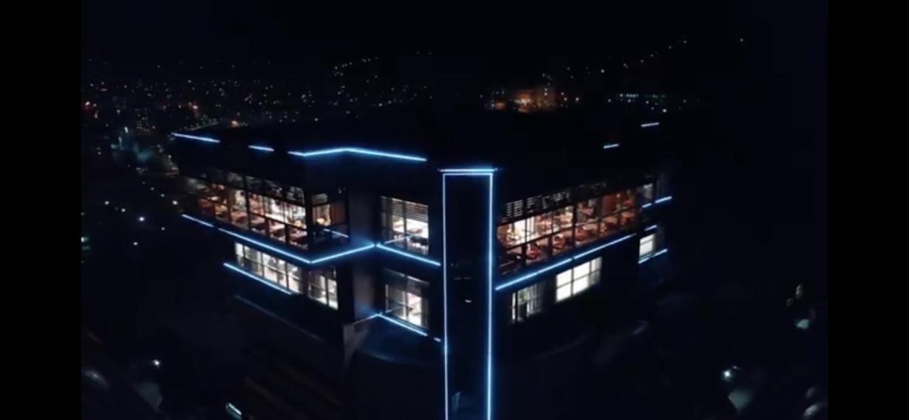 City Heez Apartman Appartement Tuzla Buitenkant foto